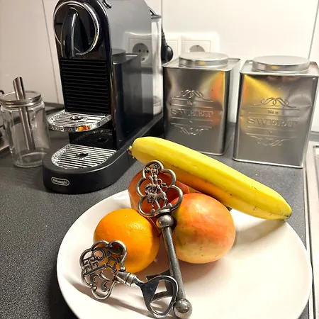 Romantisches 1 Zimmer-apartment Mit Garten An Der Weser * Bremen