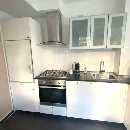 Romantisches 1 Zimmer-apartment Mit Garten An Der Weser *